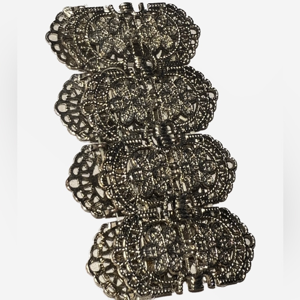 Bracelets - Picture 5 of 5